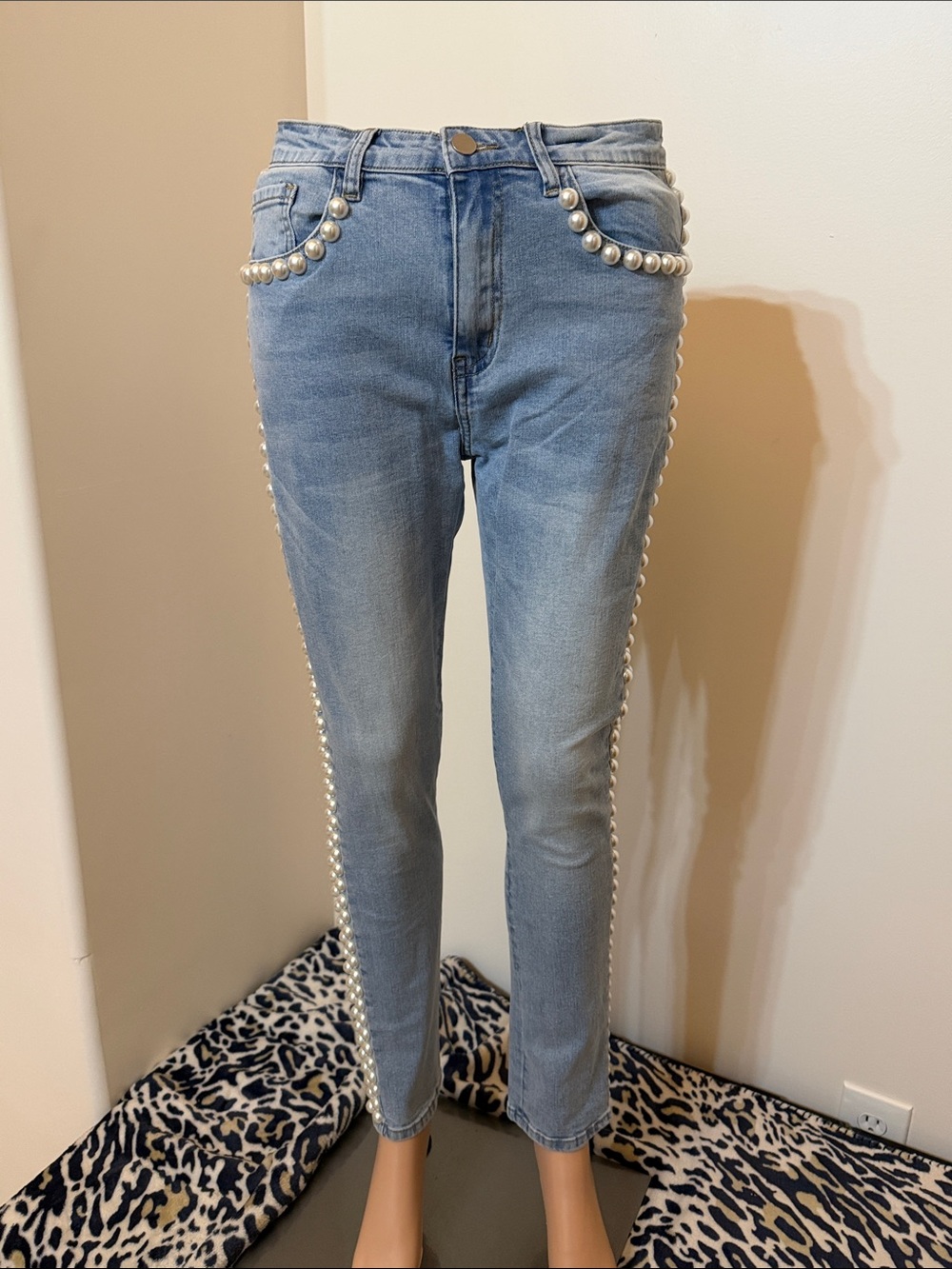 Boston Proper Light Blue Pearl-Embellished Women's Jeans Size 4 Stretch NWOT